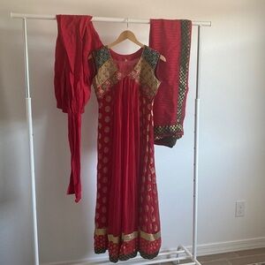 Pakistani Indian outfit